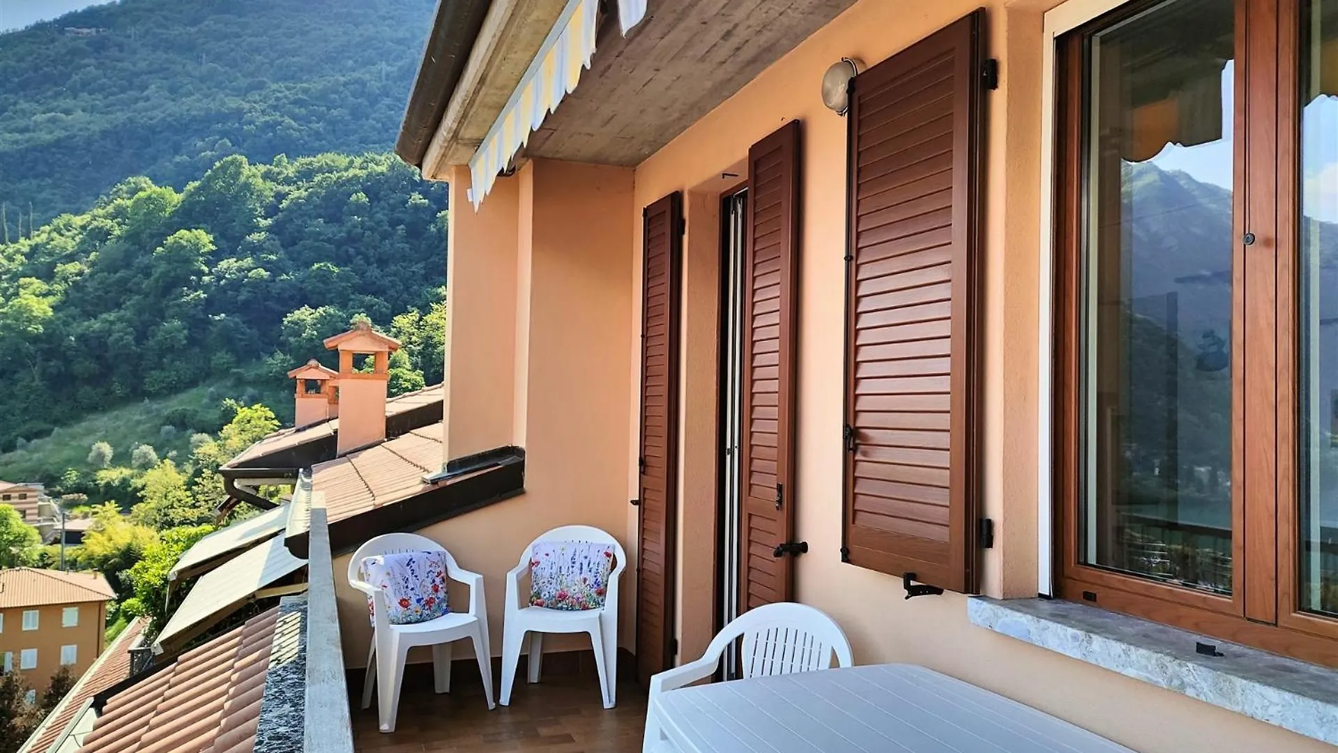 Iseolakerental - Dream House Riva di Solto